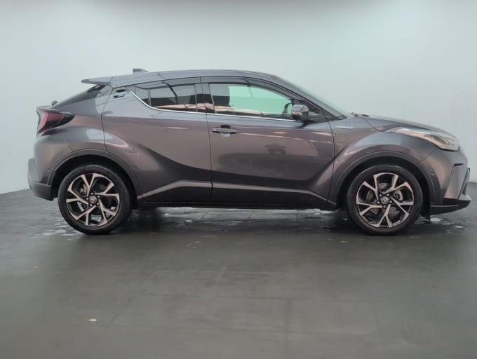 2025 Toyota C-hr