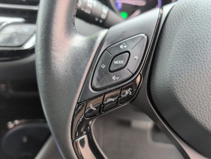 2025 Toyota C-hr