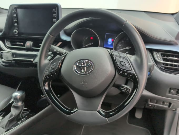2025 Toyota C-hr