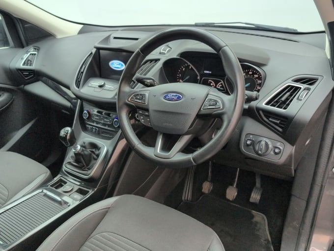 2025 Ford Kuga