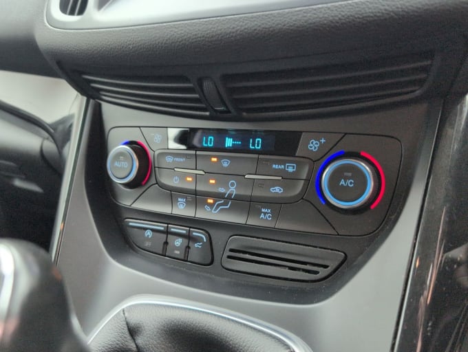 2025 Ford Kuga