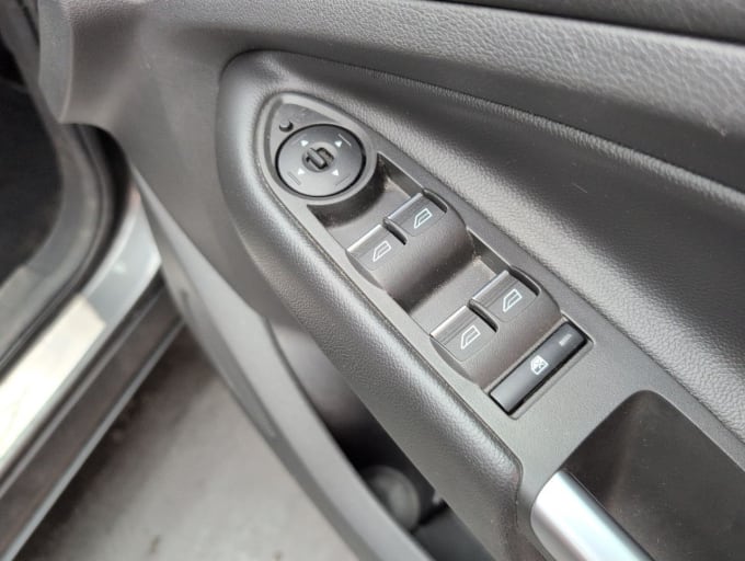 2025 Ford Kuga
