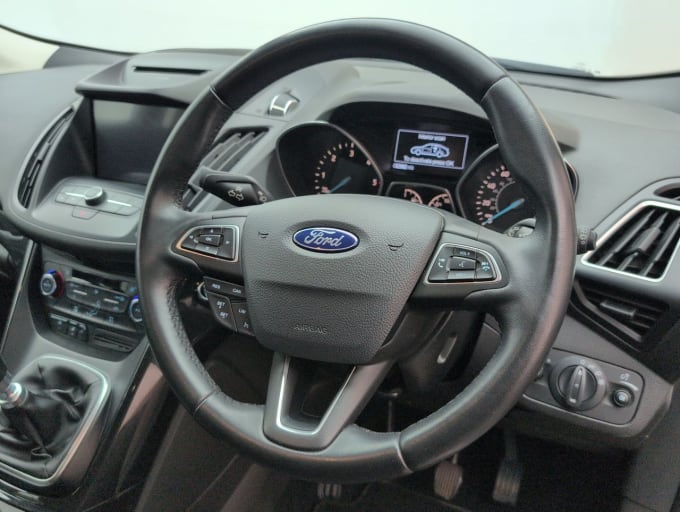 2025 Ford Kuga