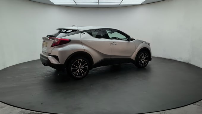 2025 Toyota C-hr