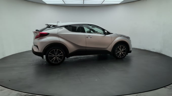 2025 Toyota C-hr