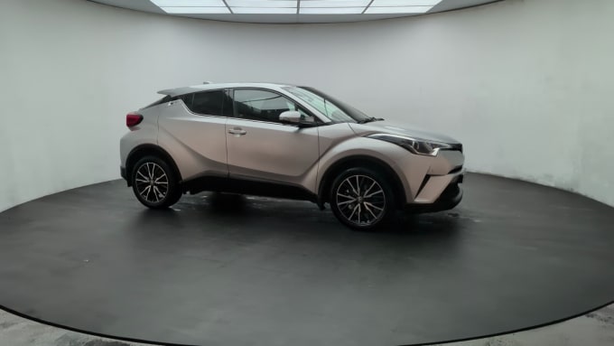 2025 Toyota C-hr
