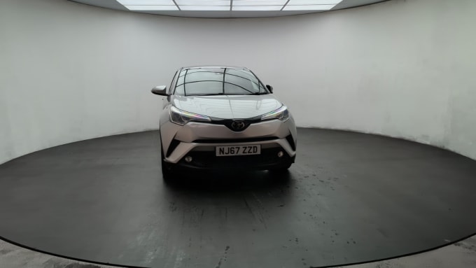 2025 Toyota C-hr