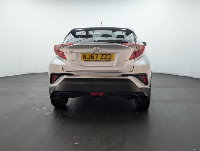 2025 Toyota C-hr