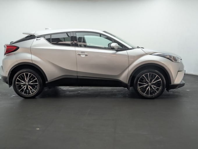 2025 Toyota C-hr