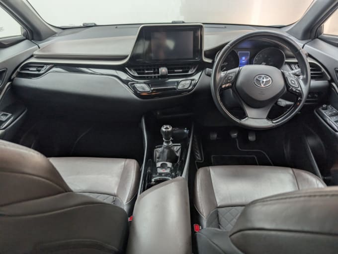 2025 Toyota C-hr