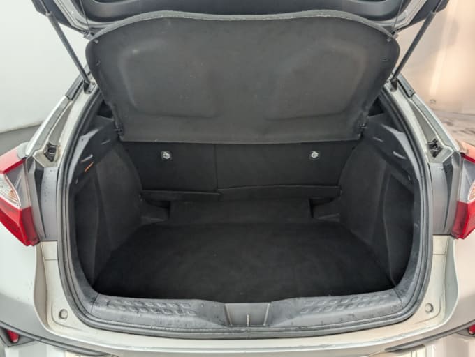 2025 Toyota C-hr