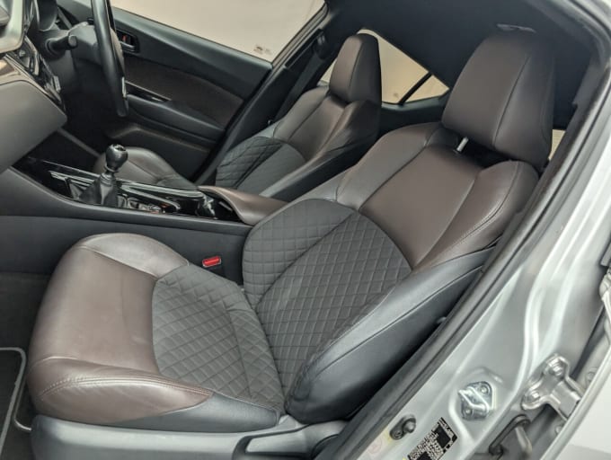 2025 Toyota C-hr