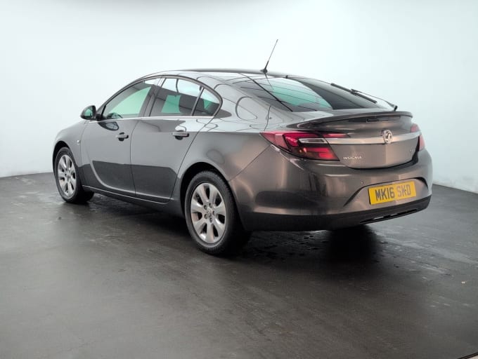 2025 Vauxhall Insignia