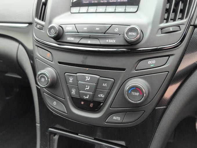2025 Vauxhall Insignia