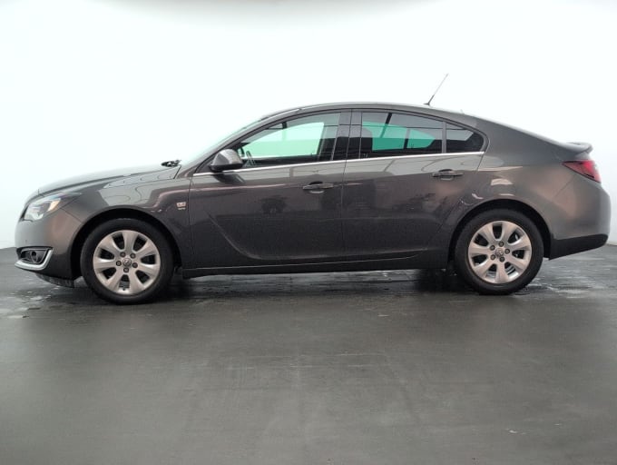 2025 Vauxhall Insignia