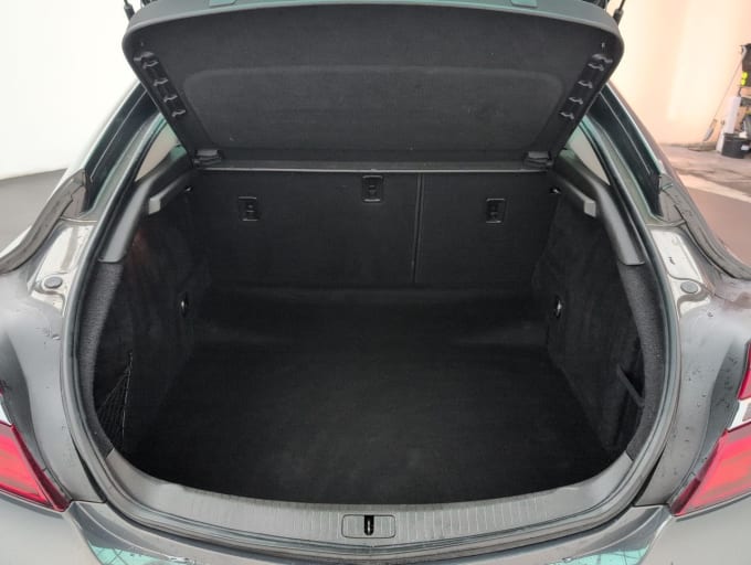2025 Vauxhall Insignia