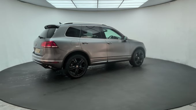 2025 Volkswagen Touareg