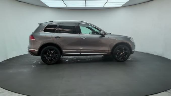2025 Volkswagen Touareg