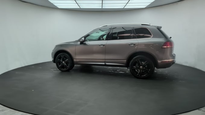 2025 Volkswagen Touareg