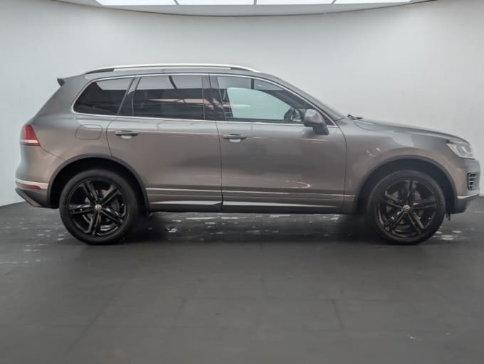 2025 Volkswagen Touareg