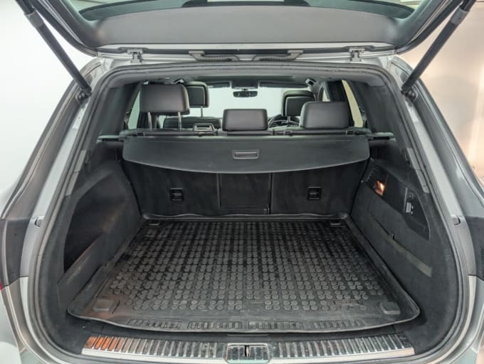 2025 Volkswagen Touareg