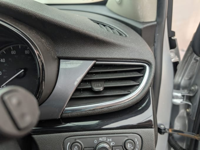 2018 Vauxhall Mokka X