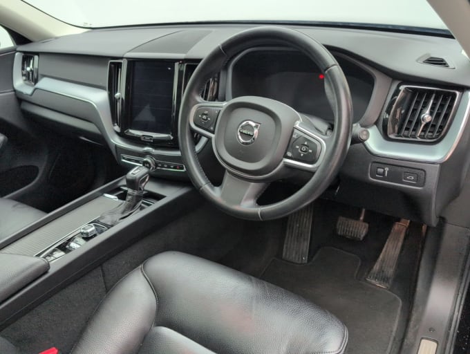 2025 Volvo Xc60