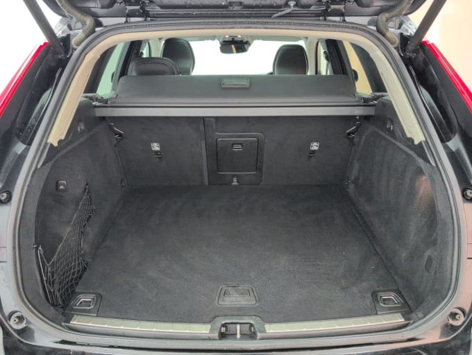 2025 Volvo Xc60