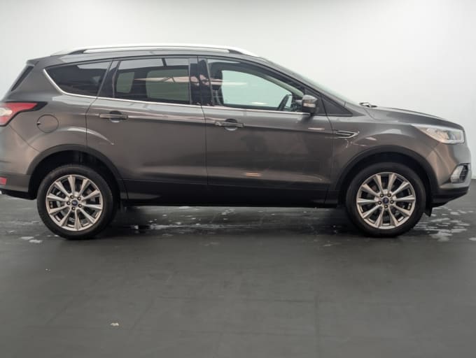 2025 Ford Kuga