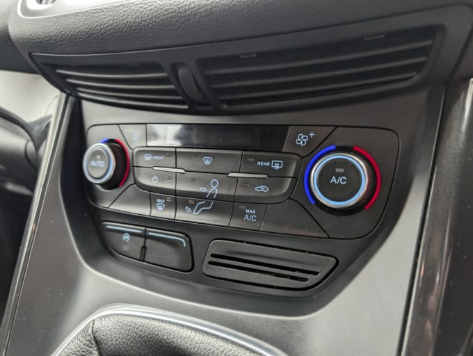 2025 Ford Kuga