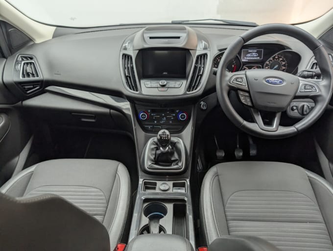 2025 Ford Kuga