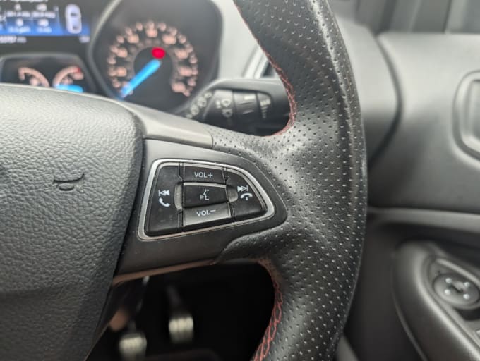2025 Ford Kuga
