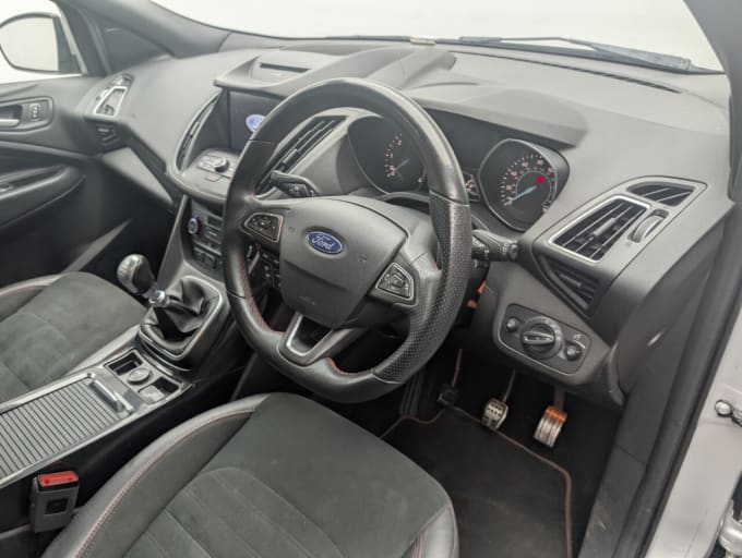 2025 Ford Kuga