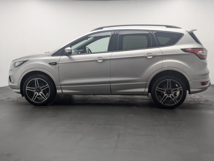 2025 Ford Kuga