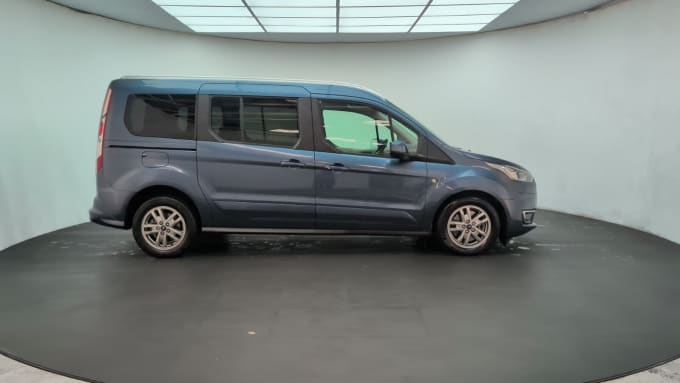 2025 Ford Grand Tourneo Connect