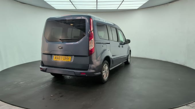 2025 Ford Grand Tourneo Connect
