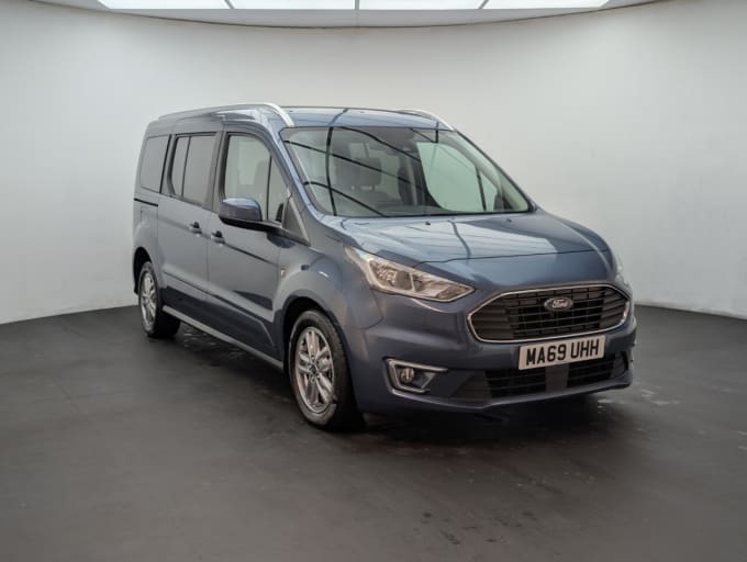 2025 Ford Grand Tourneo Connect