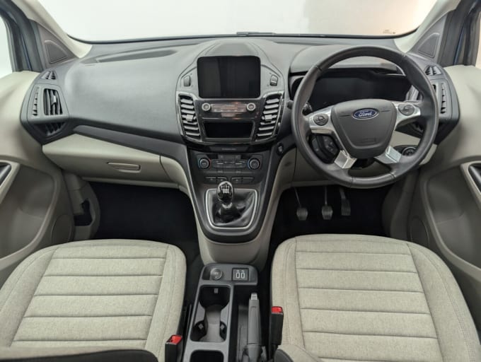 2025 Ford Grand Tourneo Connect