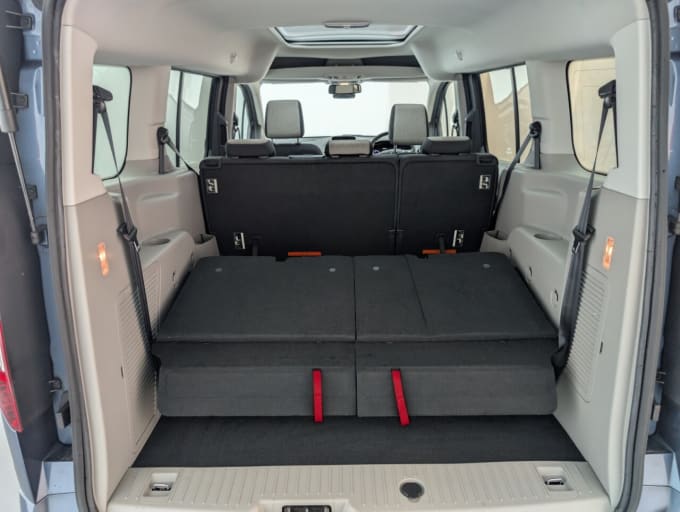 2025 Ford Grand Tourneo Connect