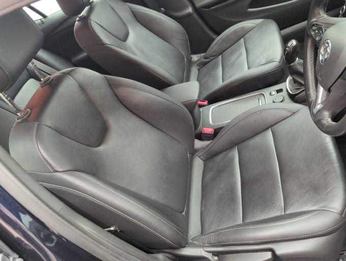 2025 Vauxhall Astra