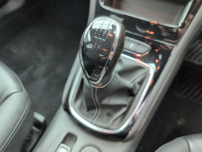 2025 Vauxhall Astra