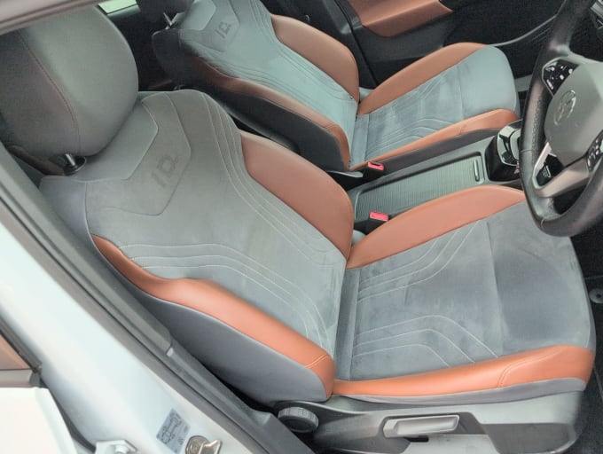 2025 Volkswagen 181