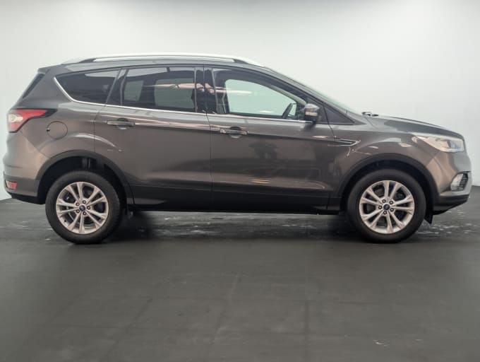 2025 Ford Kuga