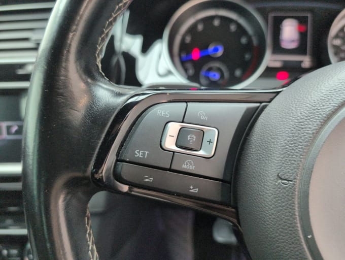2025 Volkswagen Golf