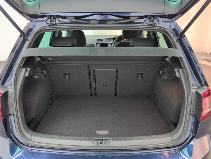 2025 Volkswagen Golf
