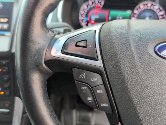 2025 Ford Edge