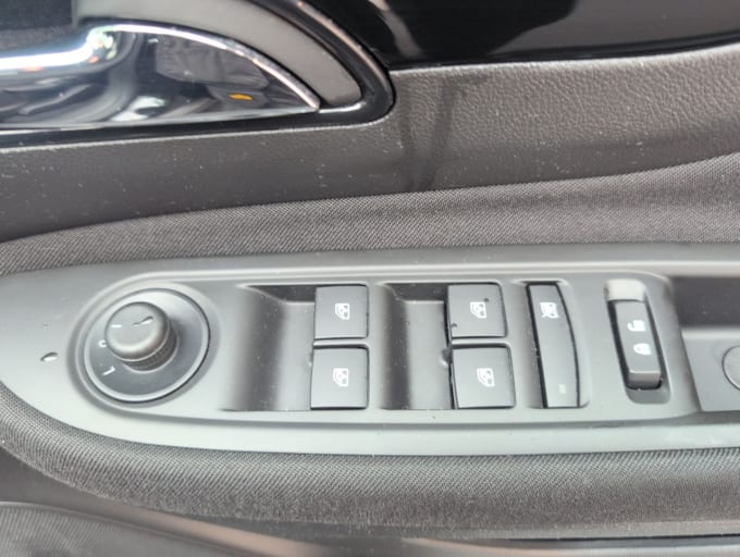 2025 Vauxhall Mokka X