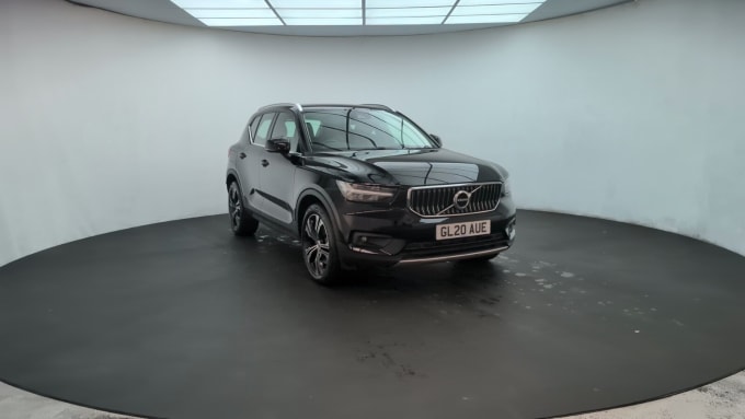 2025 Volvo Xc40