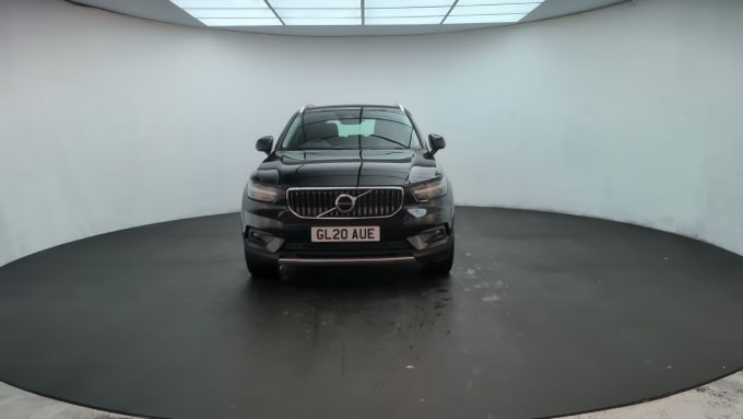 2025 Volvo Xc40