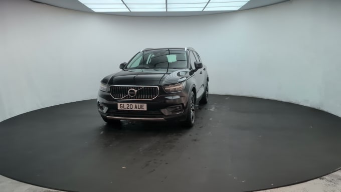 2025 Volvo Xc40